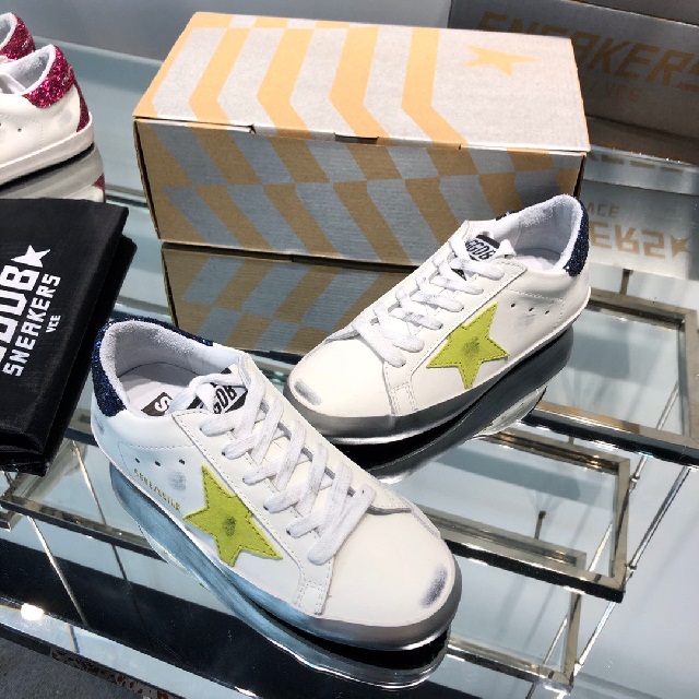 골든구스 GOLDEN GOOSE 남여공용 스니커즈 GD0360