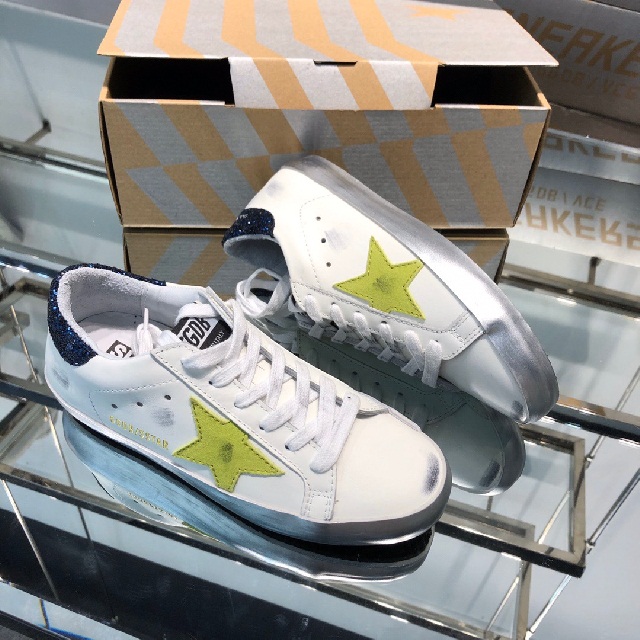 골든구스 GOLDEN GOOSE 남여공용 스니커즈 GD0360