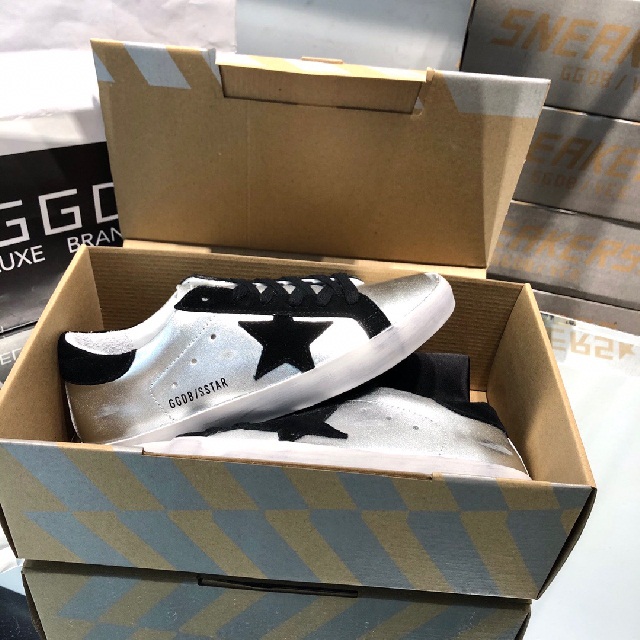 골든구스 GOLDEN GOOSE 남여공용 스니커즈 GD0361