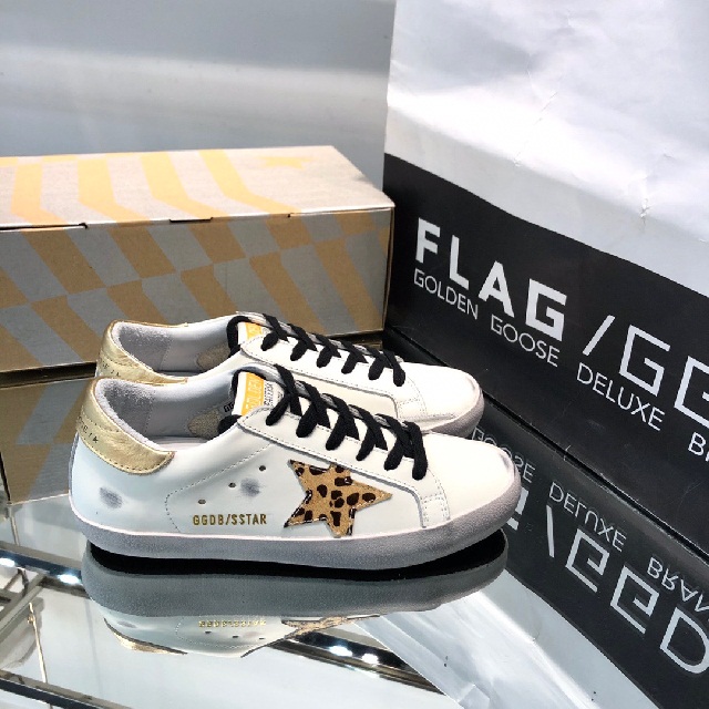 골든구스 GOLDEN GOOSE 남여공용 스니커즈 GD0363