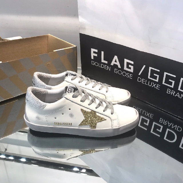 골든구스 GOLDEN GOOSE 남여공용 스니커즈 GD0371