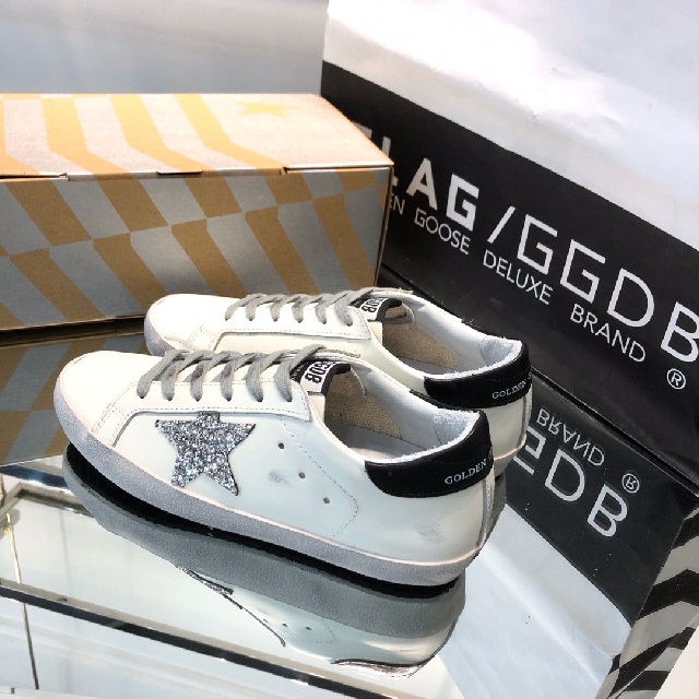 골든구스 GOLDEN GOOSE 남여공용 스니커즈 GD0376