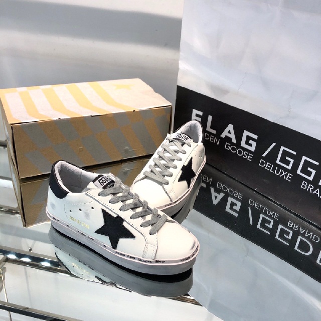 골든구스 GOLDEN GOOSE 여성 스니커즈 GD0388