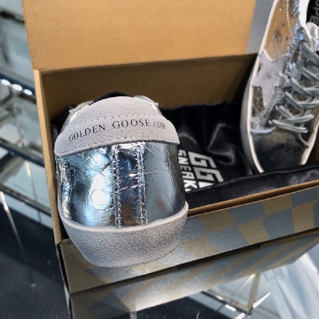 골든구스 GOLDEN GOOSE 남여공용 스니커즈 GD0390