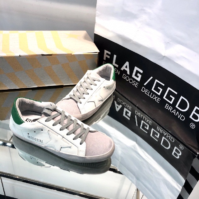 골든구스 GOLDEN GOOSE 남여공용 스니커즈 GD0392