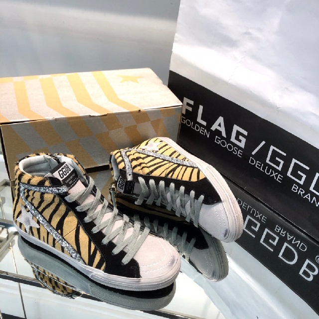 골든구스 GOLDEN GOOSE 남여공용 스니커즈 GD0420