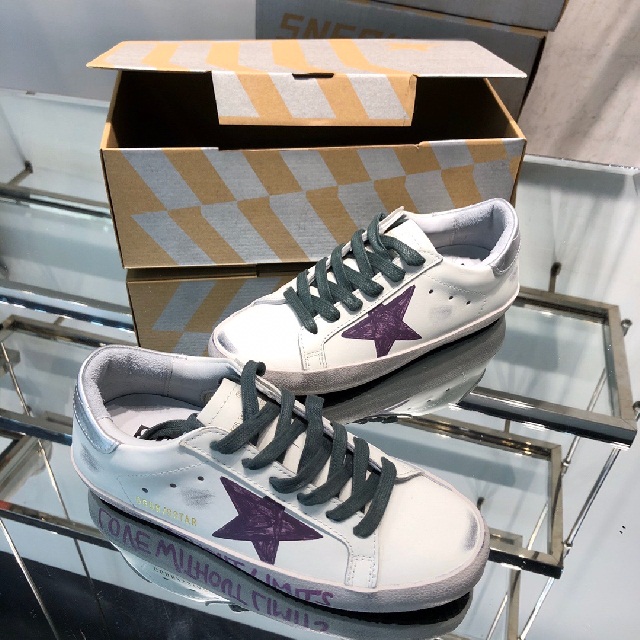 골든구스 GOLDEN GOOSE 남여공용 스니커즈 GD0401