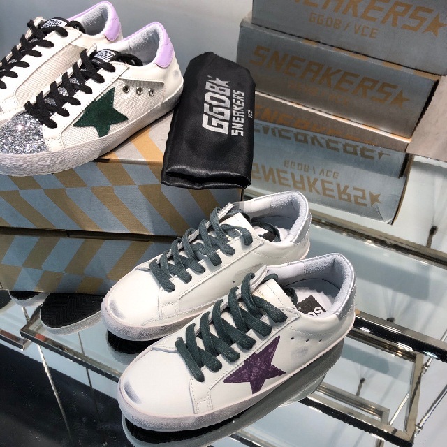 골든구스 GOLDEN GOOSE 남여공용 스니커즈 GD0401