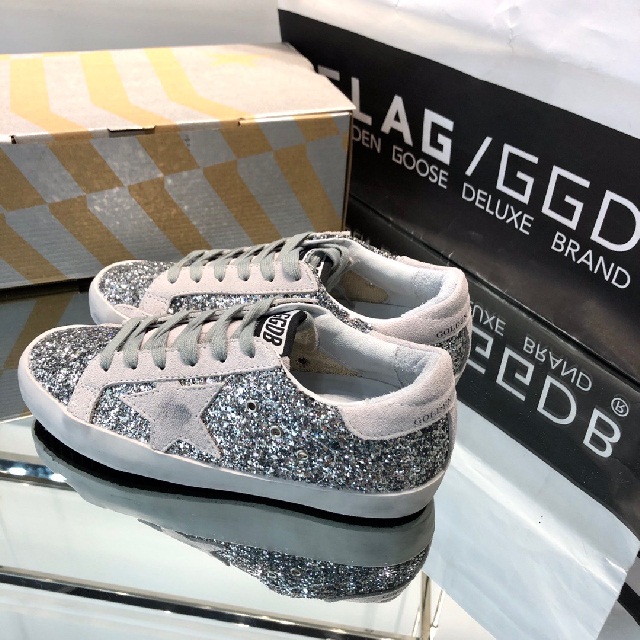 골든구스 GOLDEN GOOSE 남여공용 스니커즈 GD0402