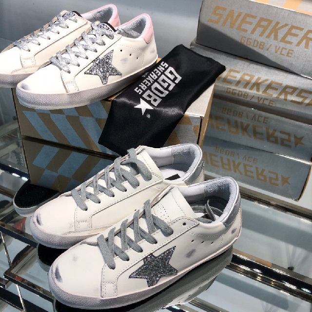 골든구스 GOLDEN GOOSE 남여공용 스니커즈 GD0413