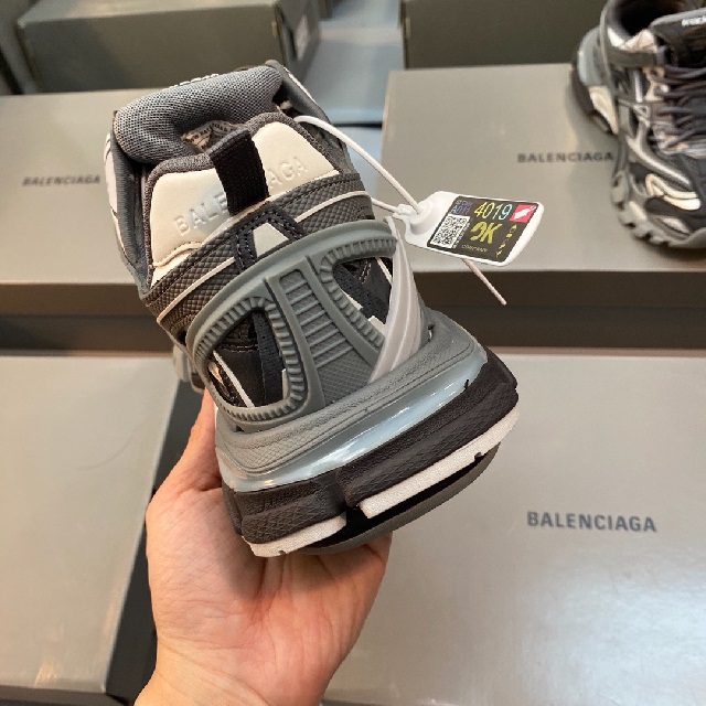 발렌시아가 Balenciaga 남여공용 트랙슈즈 BG0560