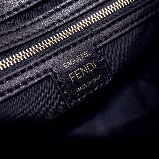 펜디 FENDI 바게트 백 FD0615