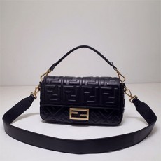 펜디 FENDI 바게트 백 FD0615