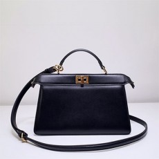 펜디 FENDI 아이코닉 피카부 백 FD0657