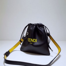 펜디 FENDI 팩 스몰 파우치 FD0675