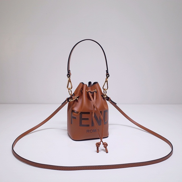 펜디 FENDI 몬트레조 버킷백 FD0691