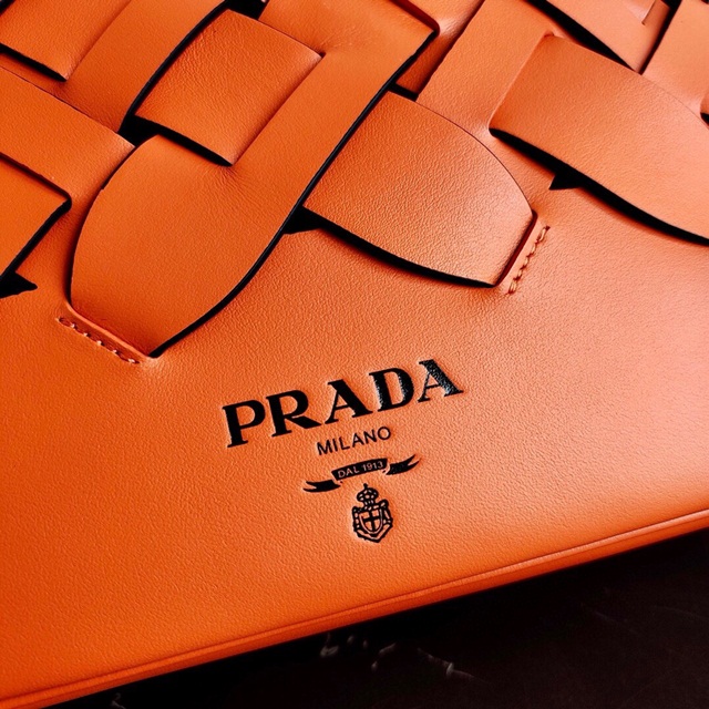 프라다 PRADA 1BA290 인트레치오 모티프 숄더백 PD0573