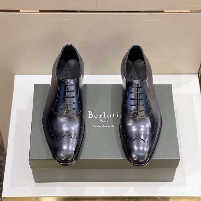 벨루티 Berluti Alessandro Galet 남성 윙팁 B0100