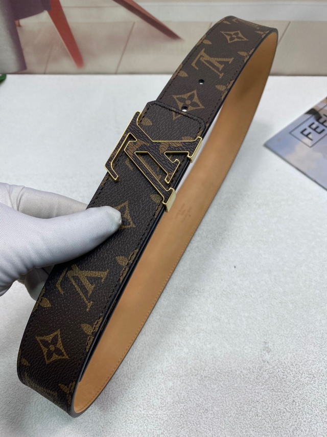 루이비통 LOUIS VUITTON 남성 벨트 LV0426