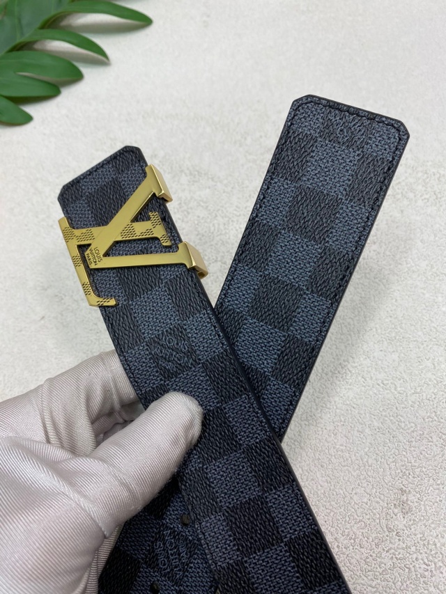 루이비통 LOUIS VUITTON 남성 벨트 LV0430