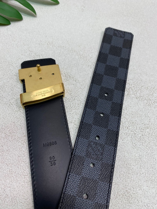 루이비통 LOUIS VUITTON 남성 벨트 LV0430