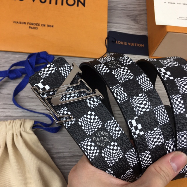 루이비통 LOUIS VUITTON 남성 벨트 LV0413