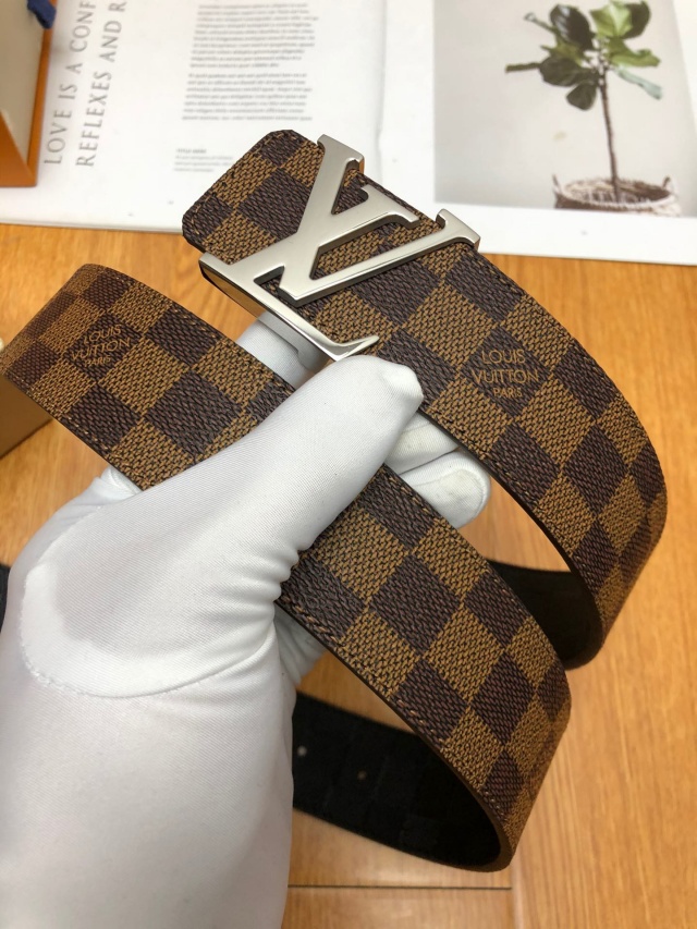 루이비통 LOUIS VUITTON 남성 벨트 LV0442