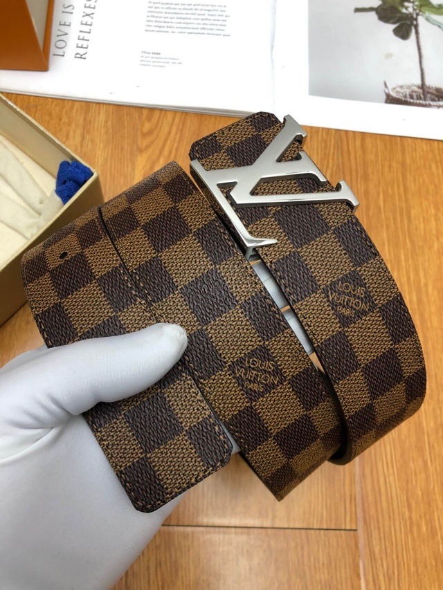 루이비통 LOUIS VUITTON 남성 벨트 LV0442