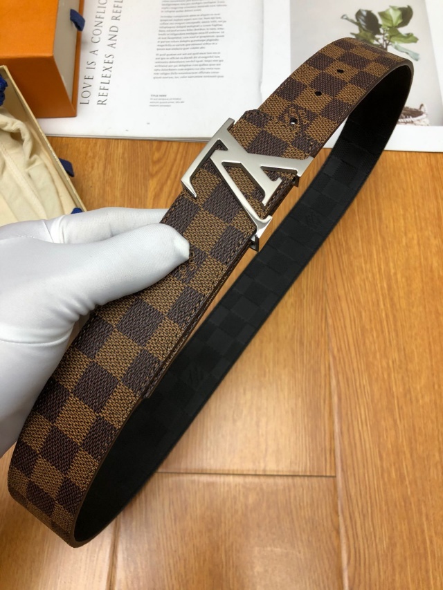 루이비통 LOUIS VUITTON 남성 벨트 LV0442