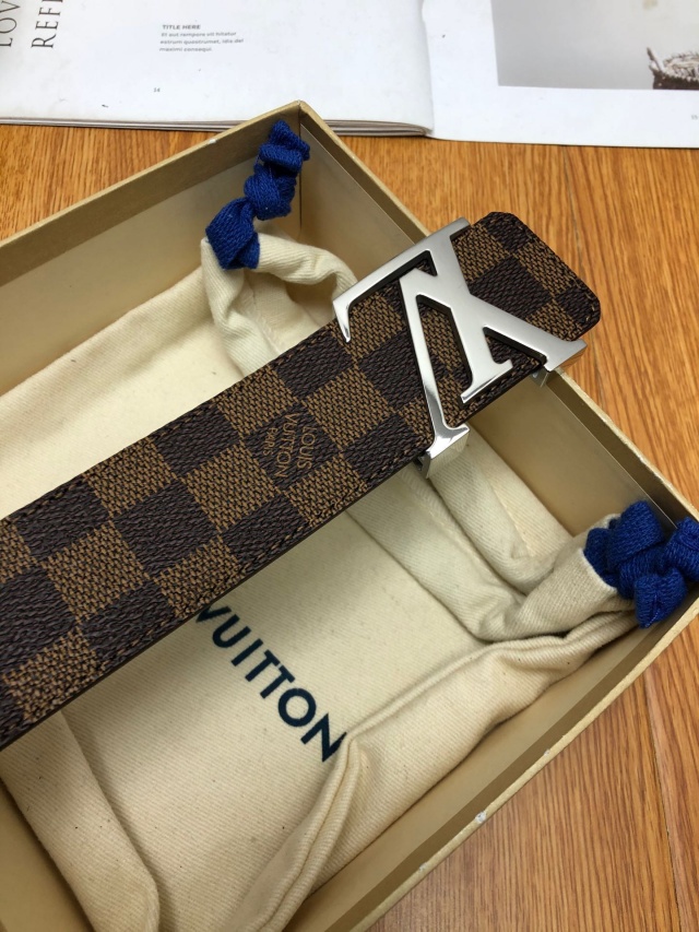 루이비통 LOUIS VUITTON 남성 벨트 LV0442