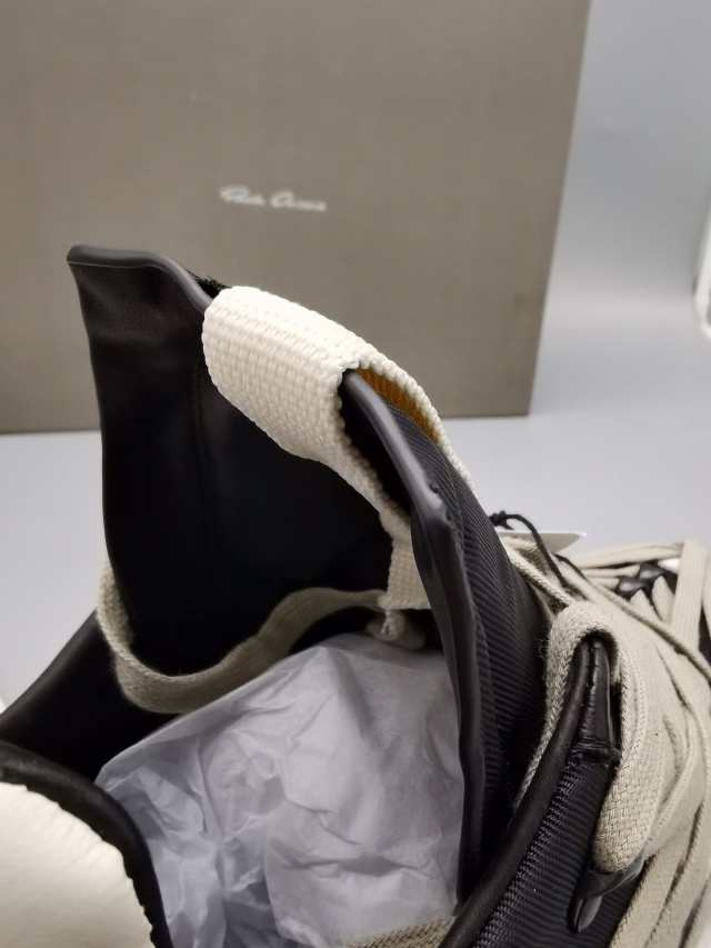 릭오웬스 Rick Owens 남성 메가레이스 러너 스니커즈 RO057