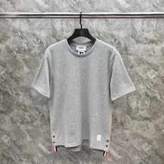 톰브라운 THOMBROWNE 남성 라운드티  T1813