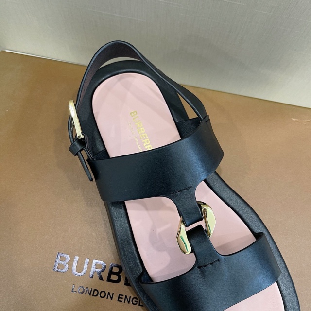 버버리 BURBERRY 모노그램 모티프 레더 샌들 BB227