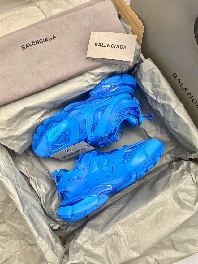 발렌시아가 Balenciaga 남여공용 트랙 3.0 스니커즈 BG0600