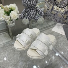 디올 DIOR 여성 디원더 카모플라쥬 뮬 슬리퍼  D09740