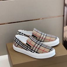 버버리 BURBERRY 남성 슬립온 BB252