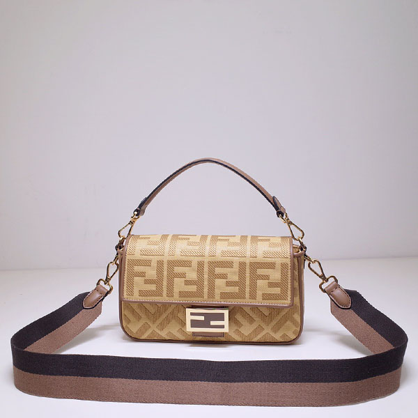 펜디 FENDI 여성 바게트백  FD0718