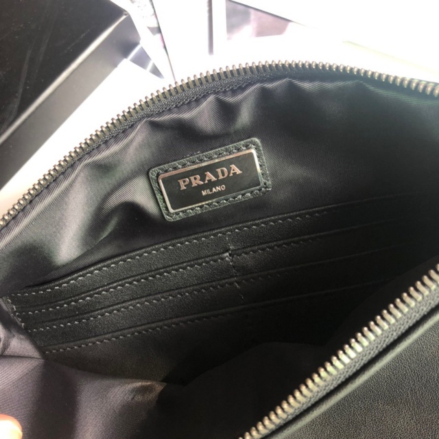 프라다 PRADA 남성 클러치백 2NH00601 PD0584