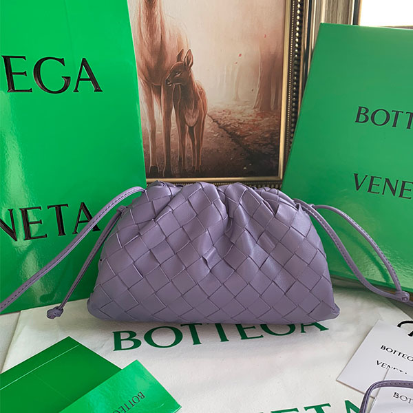 보테가 BOTTEGA VENETA 인트레치아토 만두백 BO0604