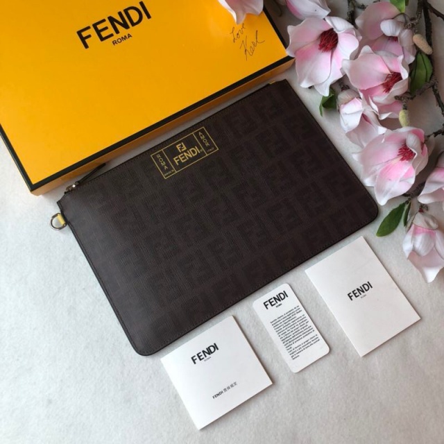 펜디 FENDI 남성 클러치  FD0771