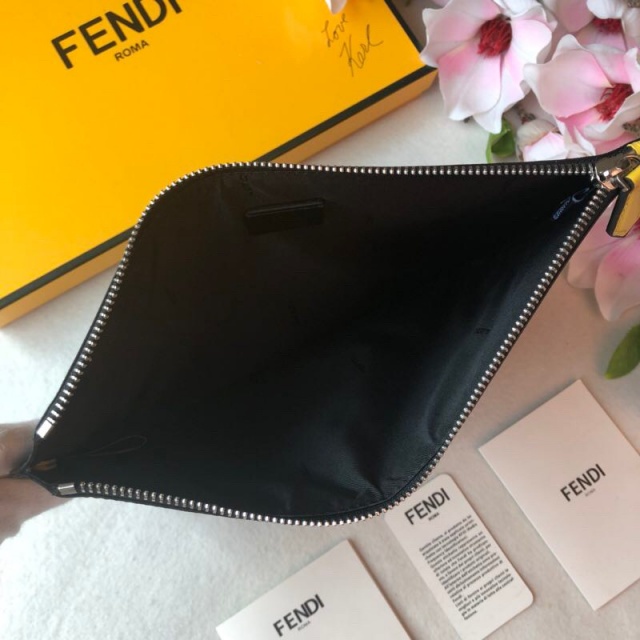 펜디 FENDI 남성 클러치  FD0771