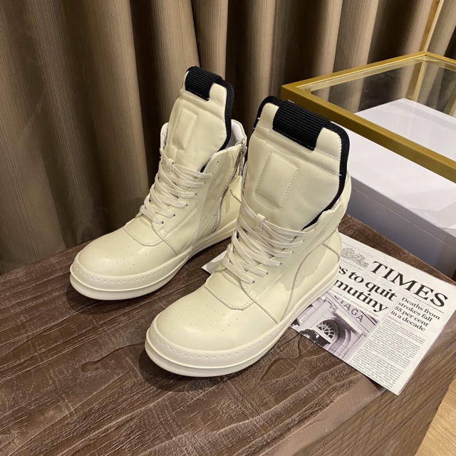 릭오웬스 Rick Owens 남여공용 스니커즈 하이탑 RO108