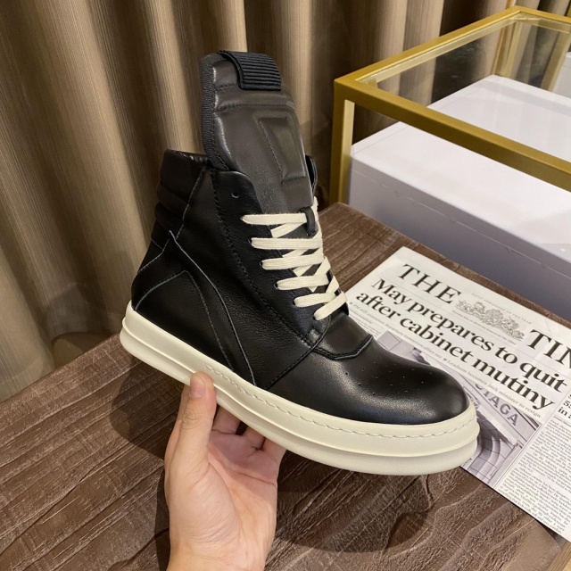 릭오웬스 Rick Owens 남여공용 스니커즈 하이탑 RO109