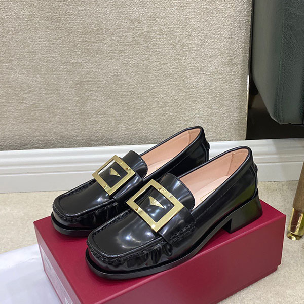 로저비비에 ROGER VIVIER 여성 로퍼 RV121