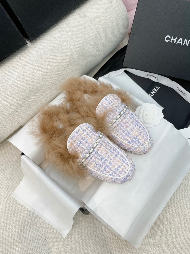 샤넬 CHANEL 여성 퍼 블로퍼 C01808