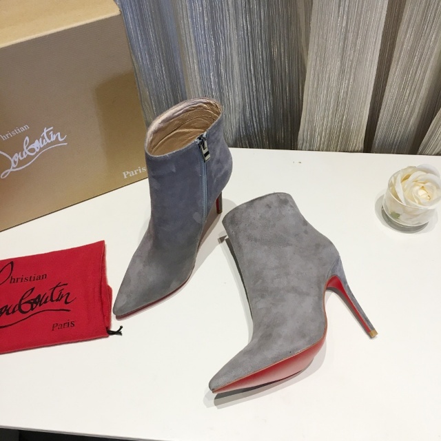 크리스찬 루부탱 CHRISTIAN LOUBOUTIN 여성 앵클부츠 CB231