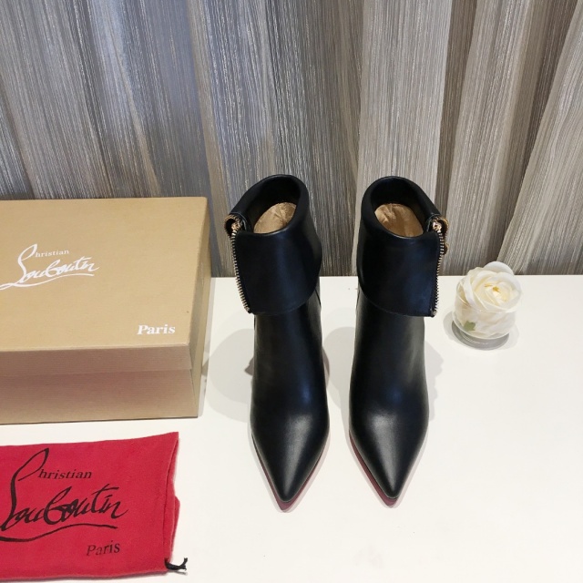 크리스찬 루부탱 CHRISTIAN LOUBOUTIN 여성 앵클부츠 CB235