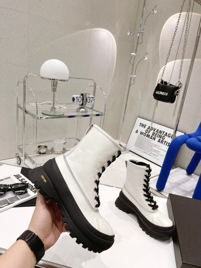 질샌더 JIL SANDER 여성 레이스업 부츠 JS030