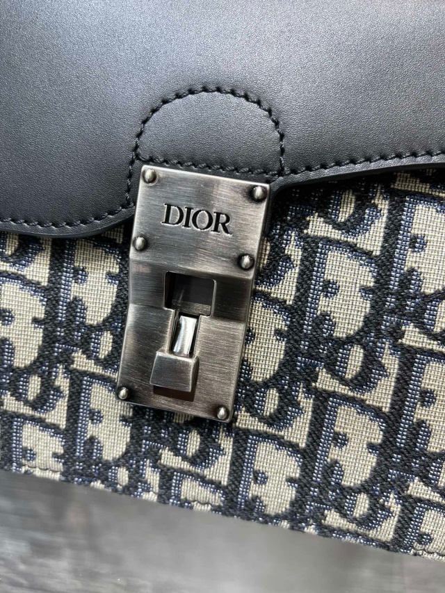 디올 DIOR 21SS 메신저 파우치 DR679