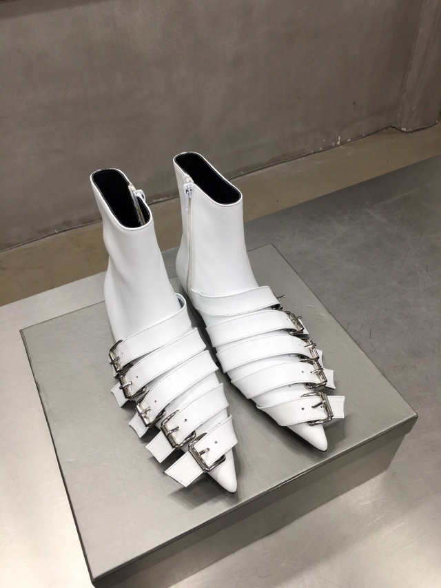 발렌시아가 Balenciaga 장식 앵클부츠 BG0654